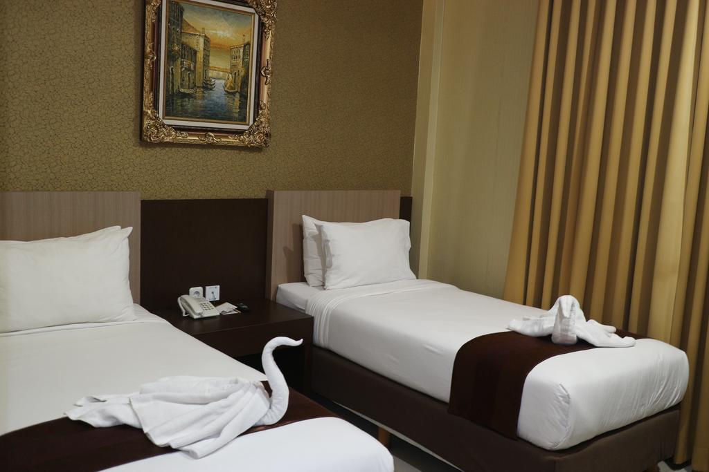 Grand Dian Boutique Hotel Cirebon Exterior photo
