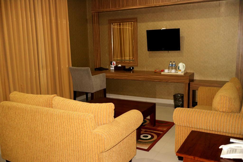 Grand Dian Boutique Hotel Cirebon Exterior photo