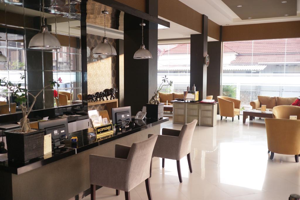 Grand Dian Boutique Hotel Cirebon Exterior photo